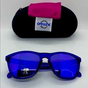 New OAKLEY SUNGLASSES FROGSKIN